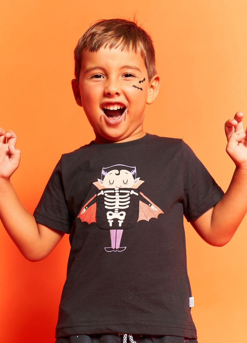 CAMISETA INFANTIL FILHA HALLOWEEN DRACULA MINNIONS