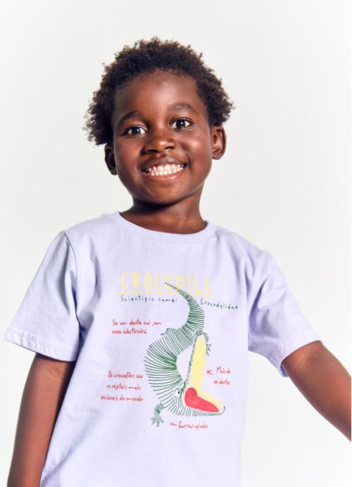 Camiseta Infantil Menino Estampa Dilo, o Crocodilo – Tam. 2 a 12 anos – Névoa