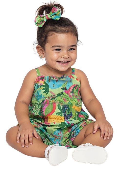 Pimpão Infantil Menina Na Beira do Rio